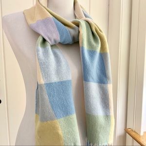 Made in Scotland Accessories - MADE IN SCOTLAND Pastel Plaid 100% Cashmere Scarf Made in Scotland Accessories - MADE IN SCOTLAND Pastel Plaid 100% Cashmere Scarf